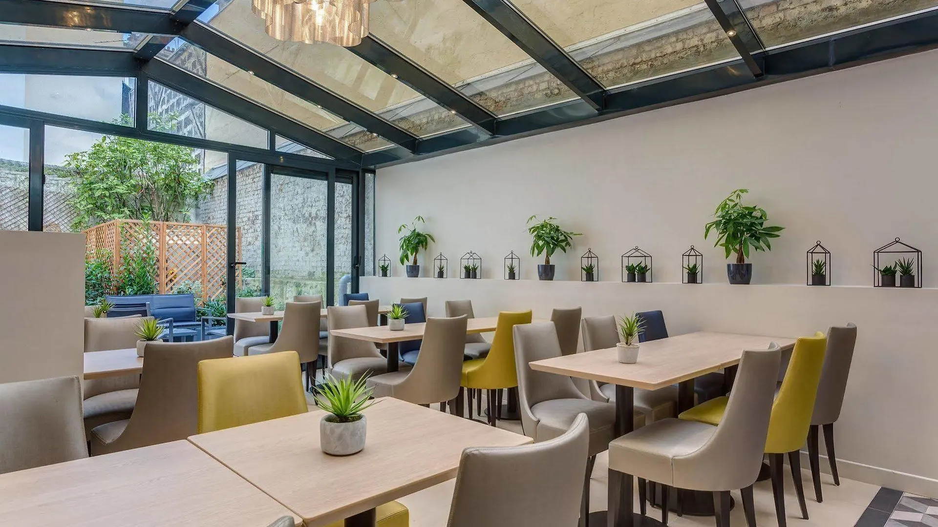 Logis Jardin De Villiers 3* Paris