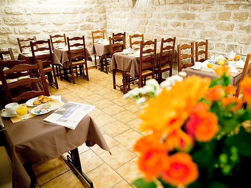 Hotell Logis Jardin De Villiers Paris